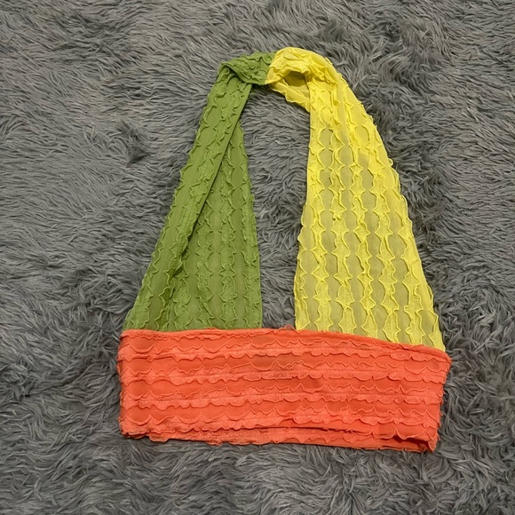 Color Block Halter Top - Picture 3 of 4